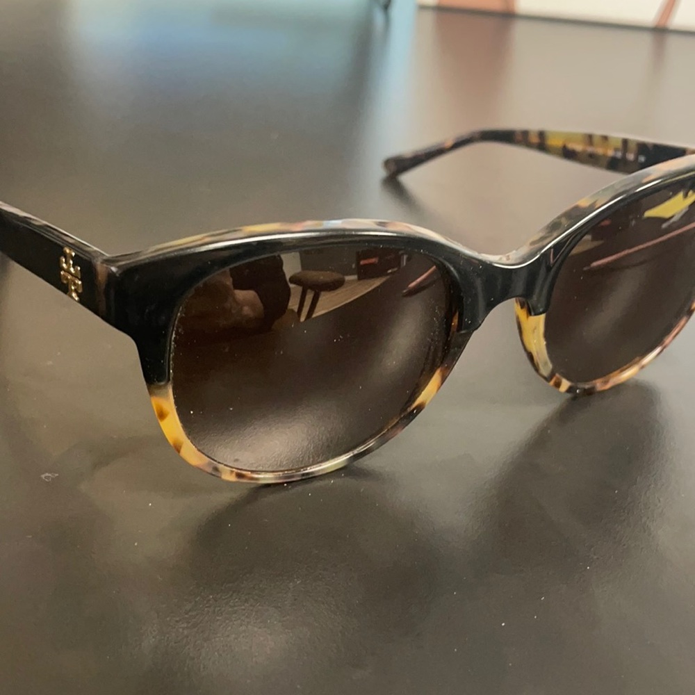 Tory Burch oversized Tortoise sunglasses